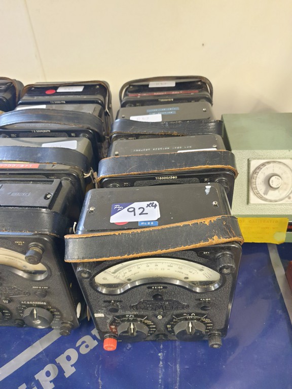 4x Avo Avometer's
