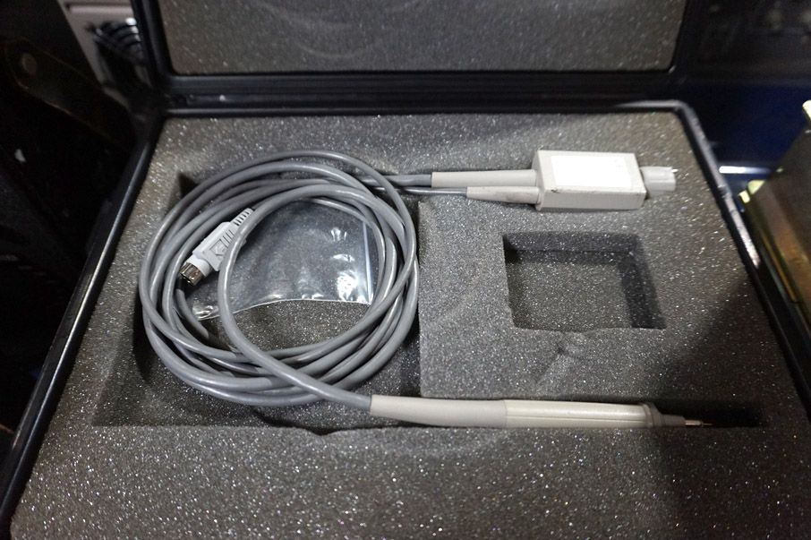 HP 1144A active probe, 800MHz in case