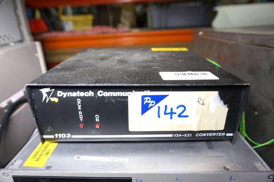 Dynatech 1103 V24-X21 communication convertor