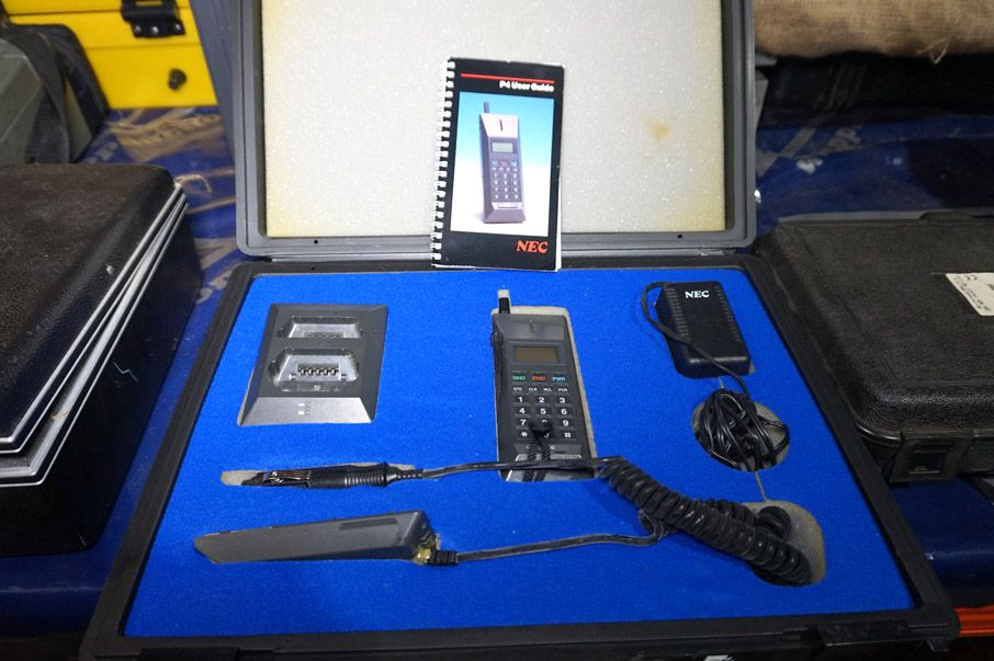 NEC P4 E0TACS portable telephone, MP5B2A1-1A with...