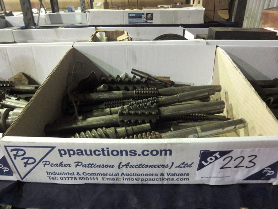 Qty various gear hobs - lot located at: Aunby, Li...
