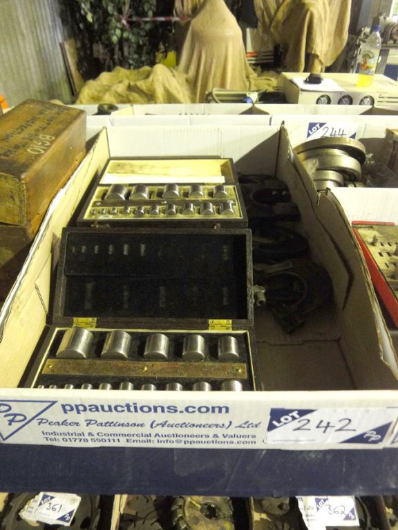 2x Hoffman roller sets, Eeseset caliper gauges etc...