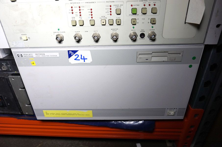 HP 16700A logic analysis main frame