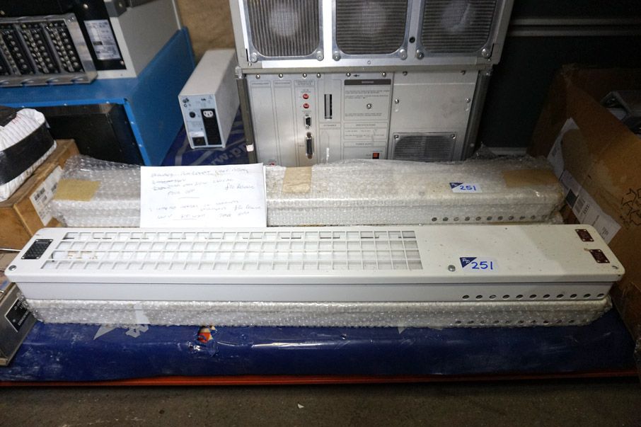 4x MOD record metal enclosures twin strip lights,...