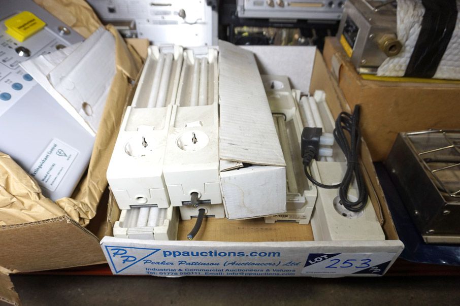 7x Sarel 21416 magnetic strip lights