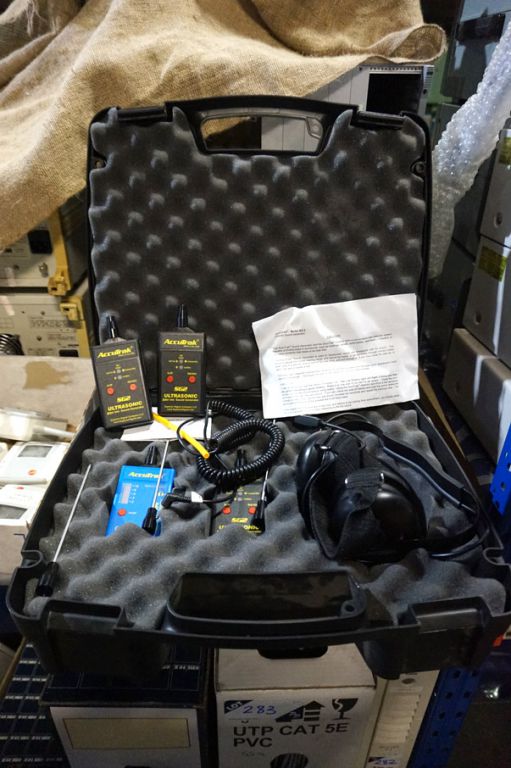 3x Superior Accutrak SG-2 ultrasonic sound generat...