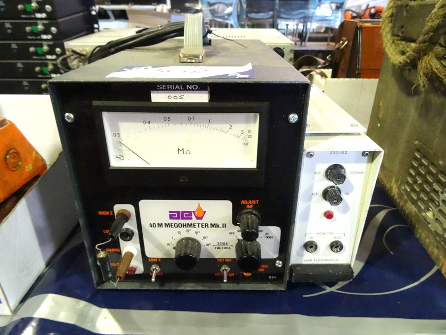 Link Electronics 220 vision distribution amplifier...