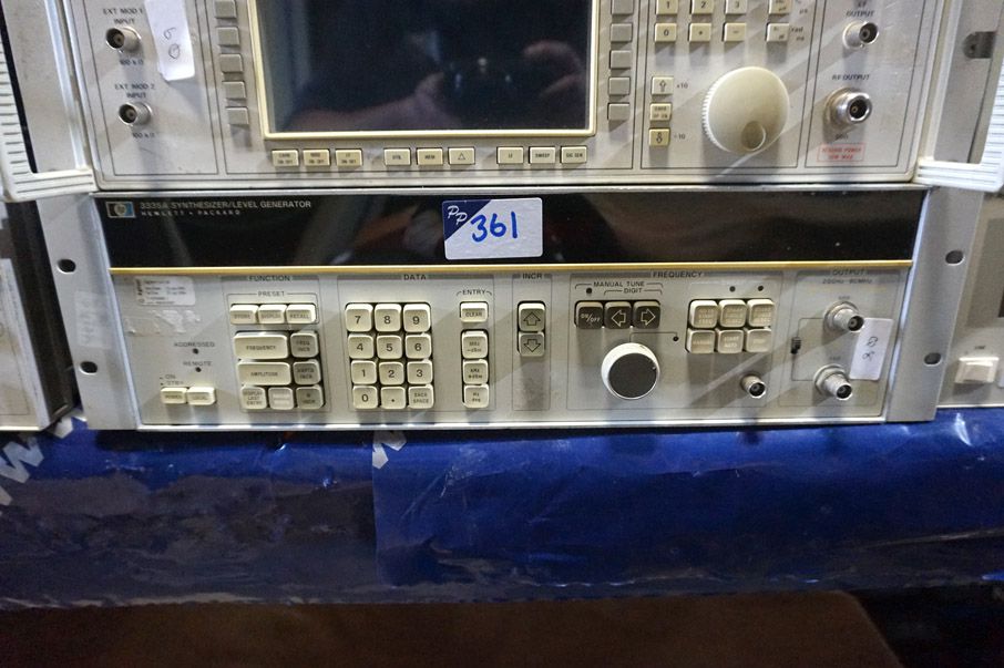 HP 3335A synthesised generator
