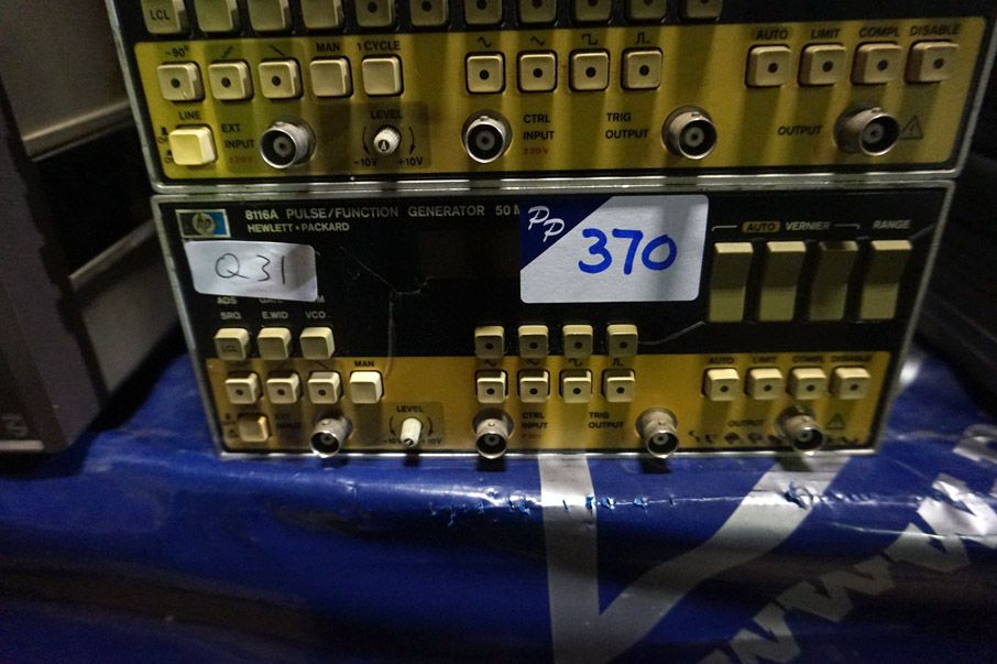 HP 8116A pulse / function generator