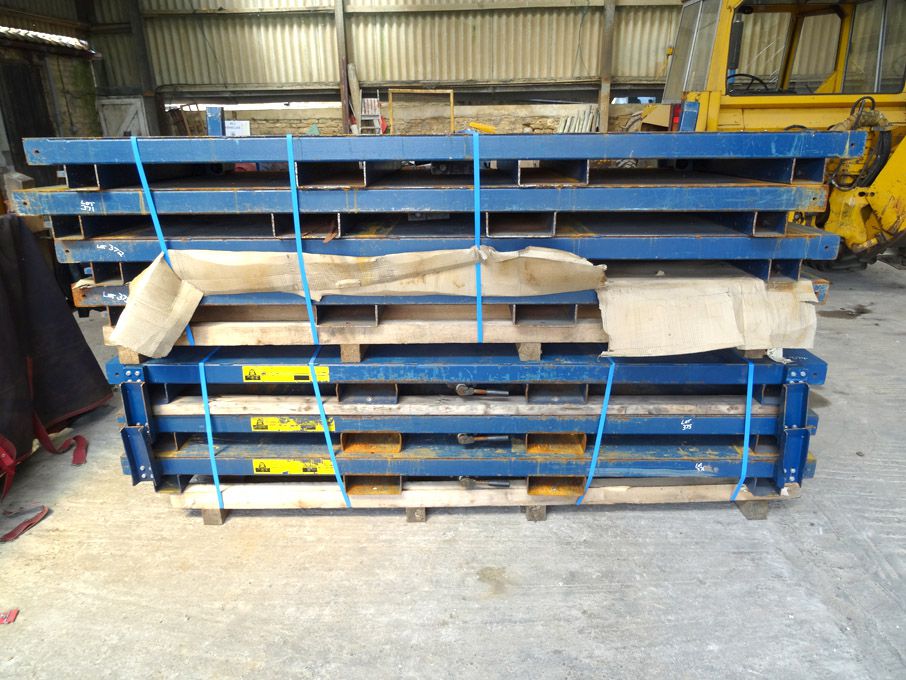 Trumpf TruPunch 2020 CNC punch loading table, 2700...
