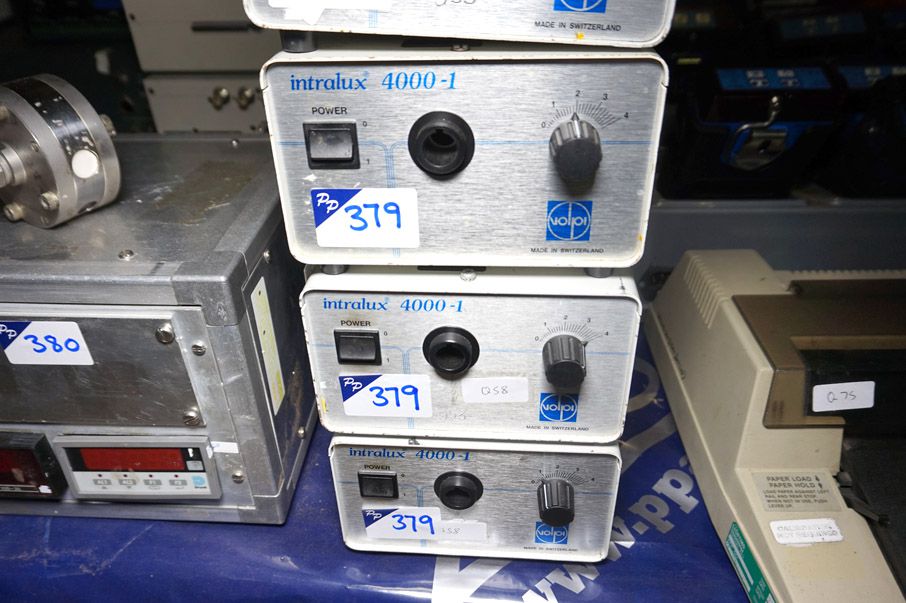 3x Intralux 4000-1 light sources