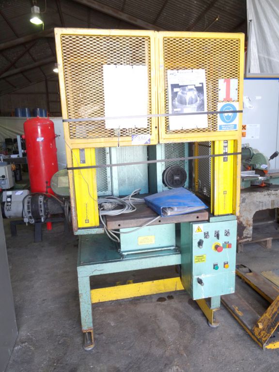 Dassett DCP10 hydraulic trimming press, 630x600mm...