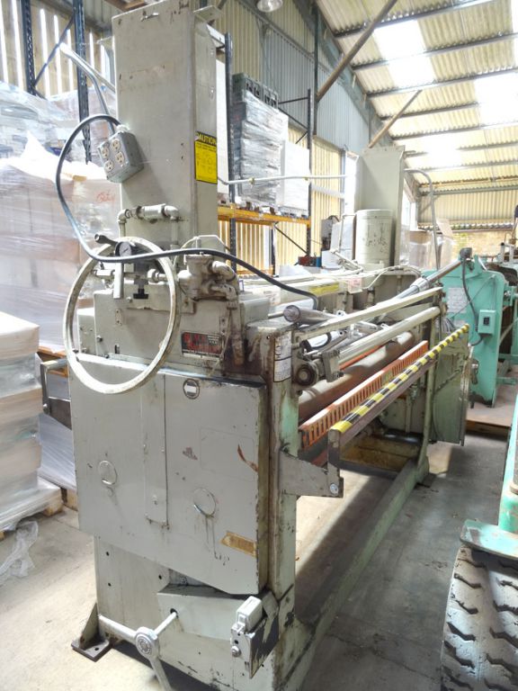 Blacks Brothers 68" roller laminating machine. -...