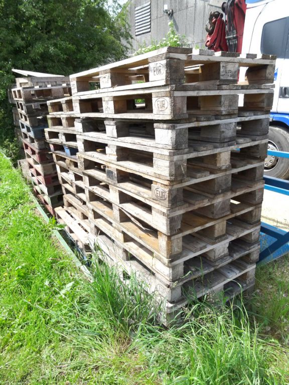20x wooden euro pallets, 1200x800mm - lot located...