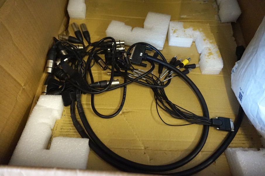 Vistek V1601 Modular chassis with plug in cards in...