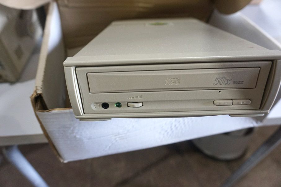 Amacon EZCD parallel port CD-ROM drive (boxed)