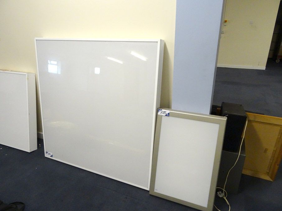2x wall type light display boxes, 830x560mm & 1400...