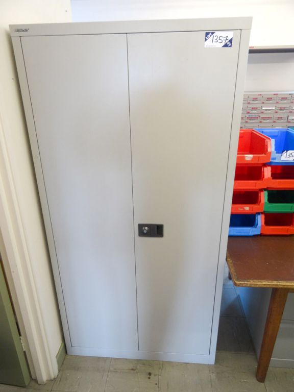 Bisley 2 door metal storage cupboard, 900x400x1800...