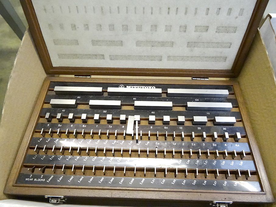 Mitutoyo grade II metric slip gauge set