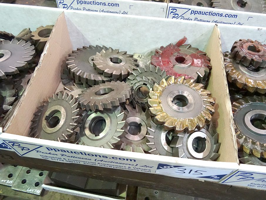 Qty HSS side & face milling cutters to 5" approx