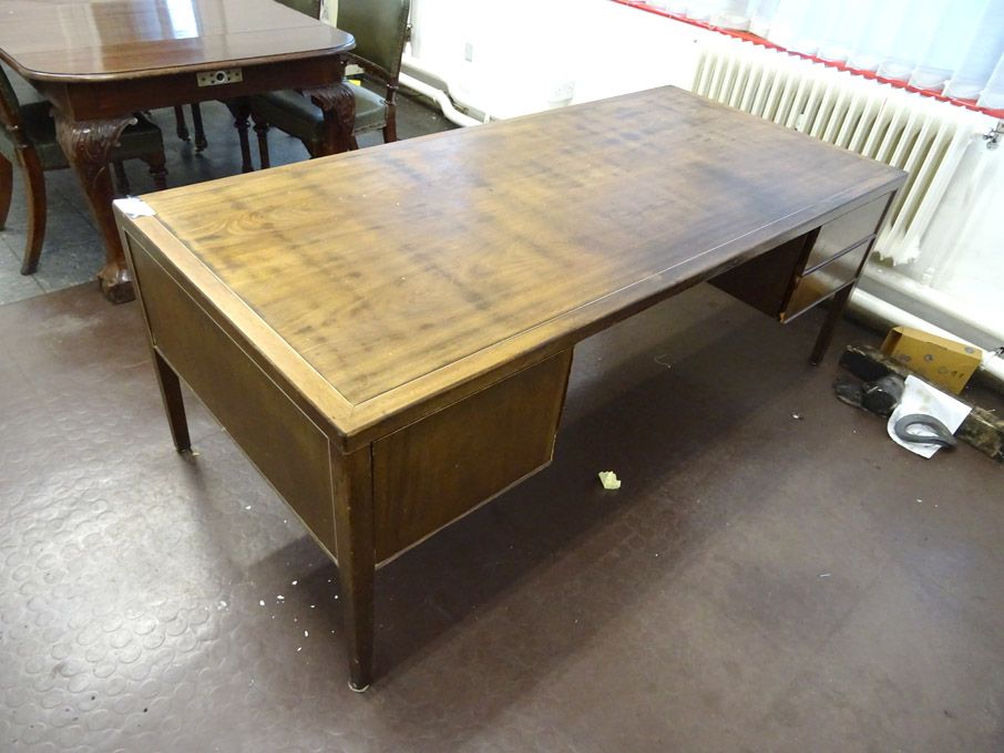 1980x900mm oak effect double pedestal desk - Lot l...