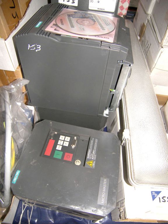 Siemens MicroMaster Vector 6SE32 inverter drive sp...