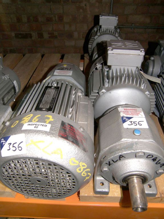 3x Eurodrive motors 1.5kW, 99rpm (unused)