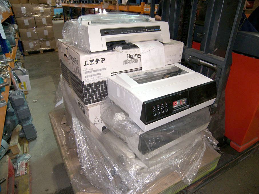Qty Honeywell BO11 model 46, 2CS-R24-22115 (unused...