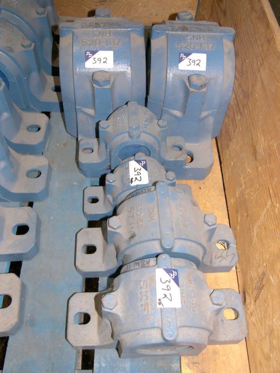 2x SKF bearing housing, SNH 520-617, 2x SNH 509, 2...