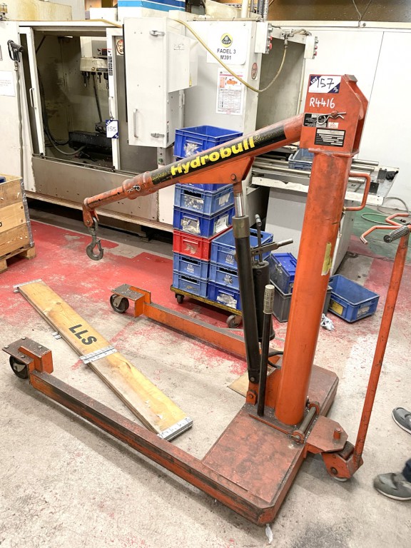Mercian Hydrobull mobile engine hoist, 1000kg SWL