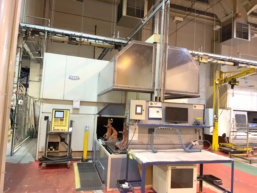 Maka CR27T-S CNC twin table 5 axis machining centr...