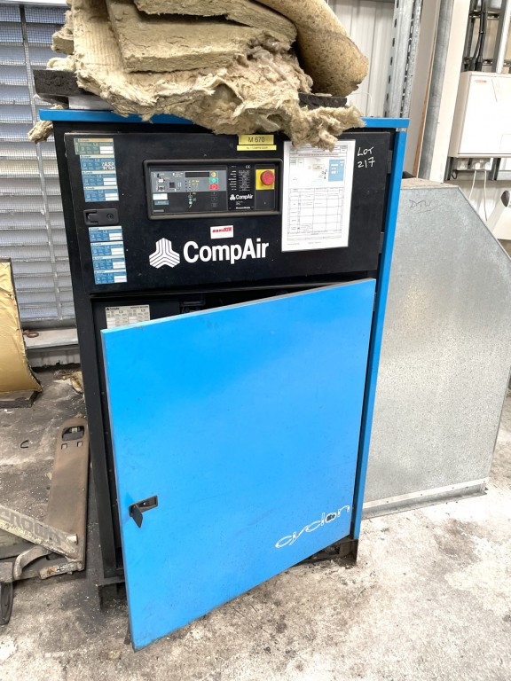 CompAir Cyclon 337 rotary package compressor, 7.5b...