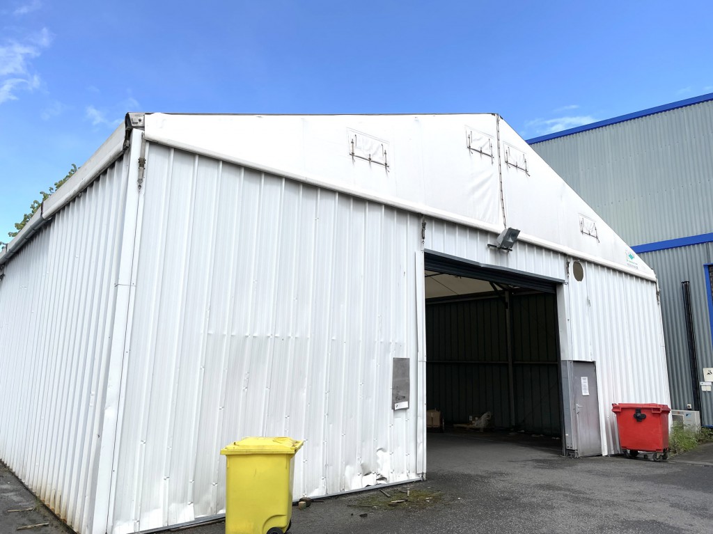 24x16m approx. semi-permanent modular building, tw...