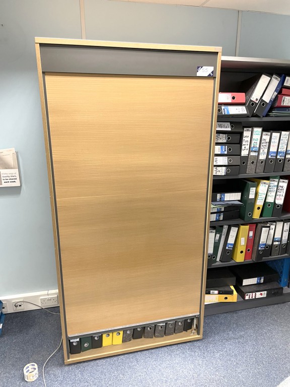 Project sliding door storage cupboard, 1000x520x20...