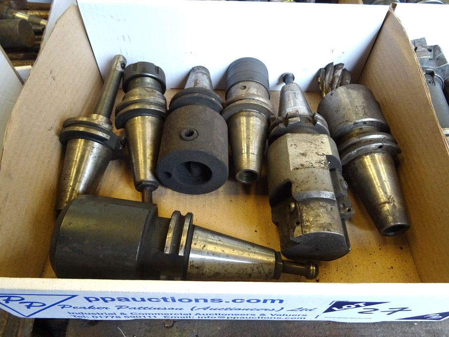 Qty various 40 taper tool holders