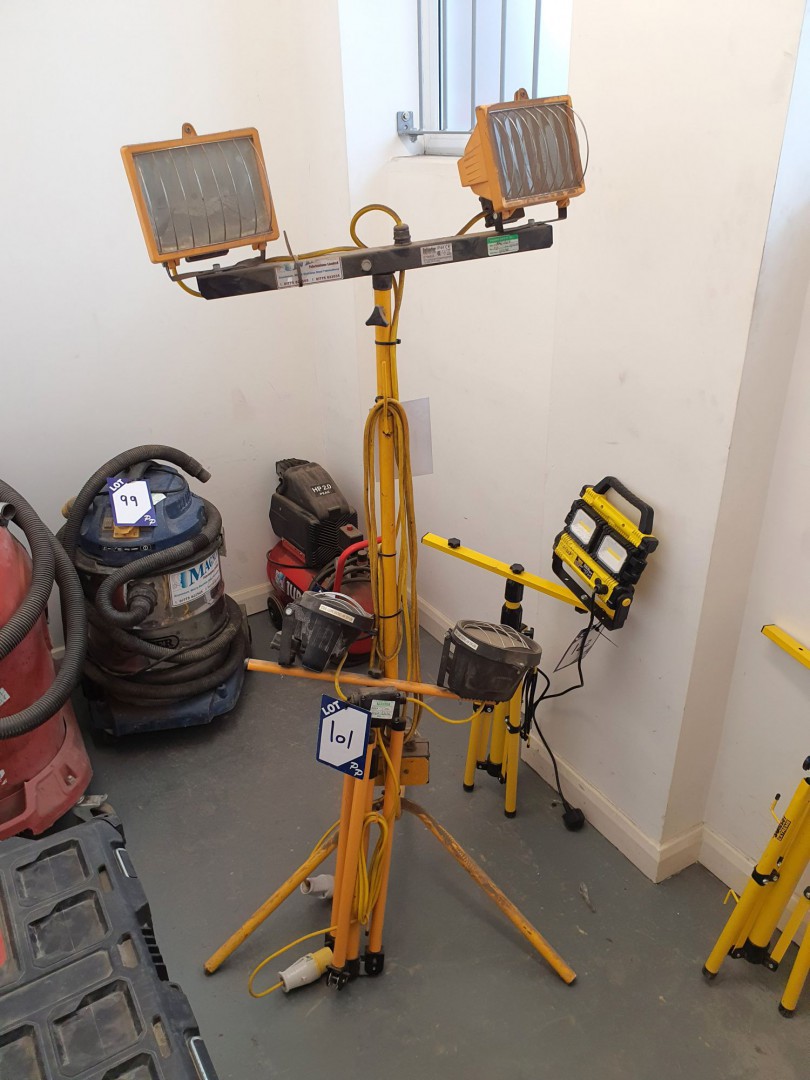 Defender E708685 5ft site lights on tripod, simila...