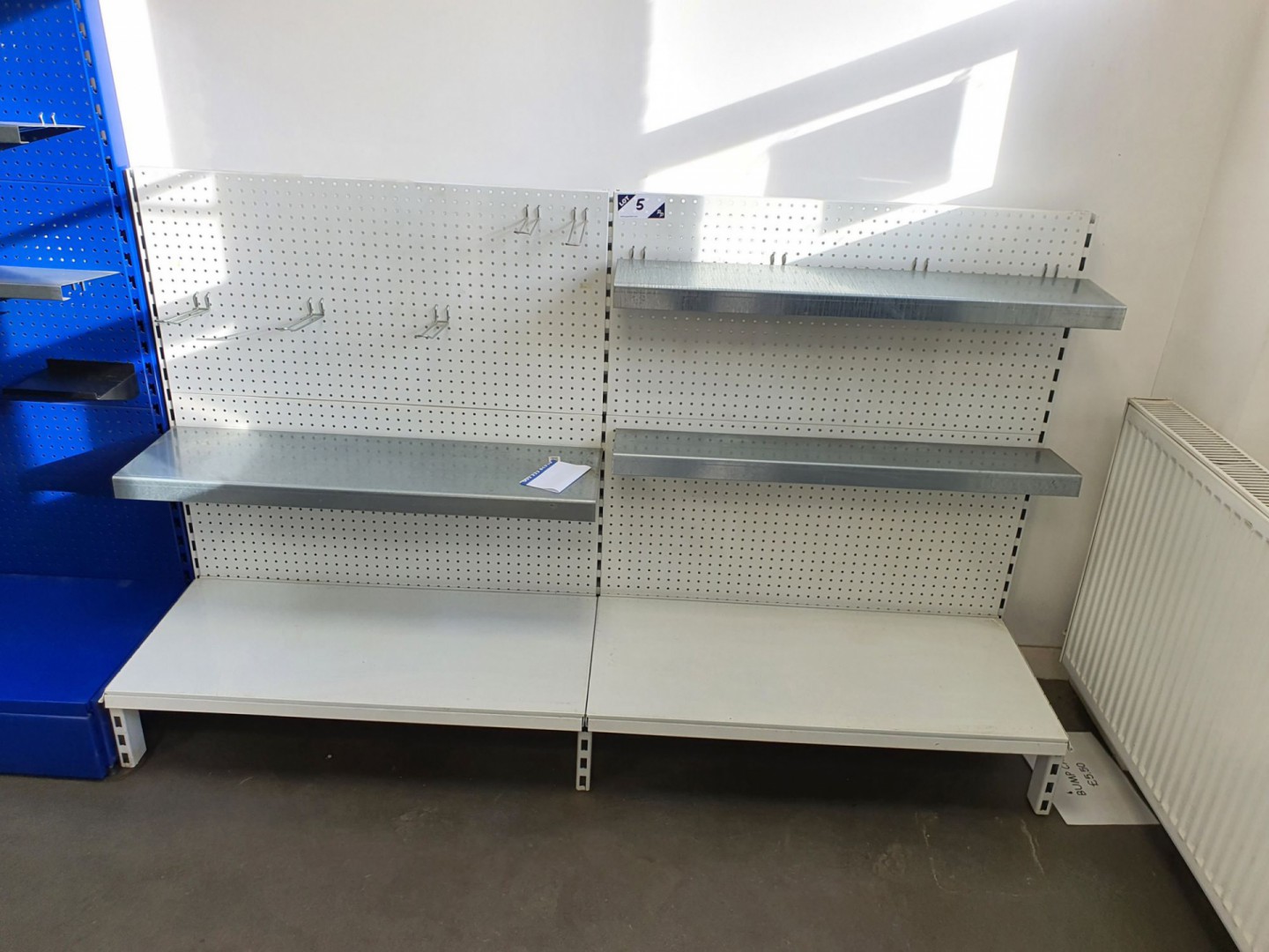 White metal freestanding multishelf display storag...