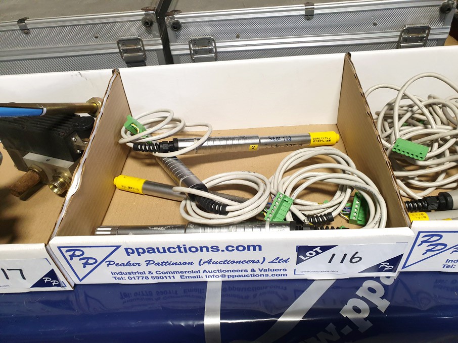 4x Vaisala HMP35DGT temperature probes - lot locat...