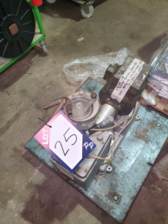 MetroVac Dri K rotary vacuum pump - lot Located at...