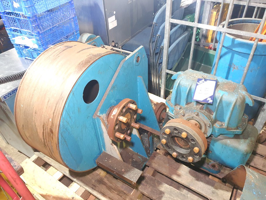 Crofts Engineering motorised rotary system on 2 pa...