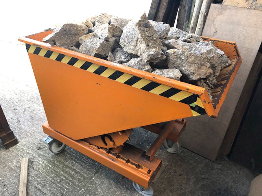 Expo 300 mobile tipping skip, 0.3cbm capacity (201...