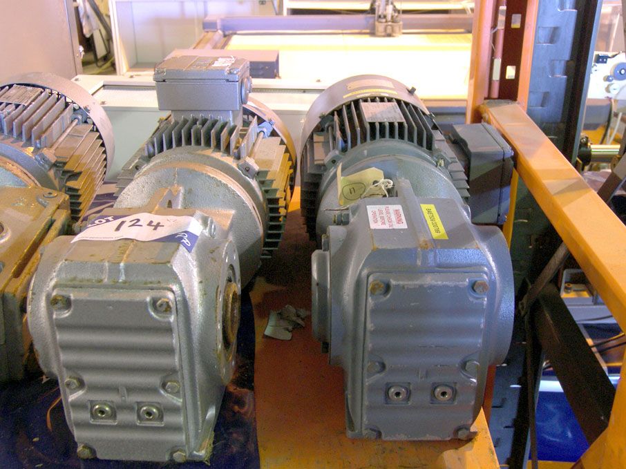 2x SEW 3 phase motors / gearboxes, 1.1kW @ 1400rpm...
