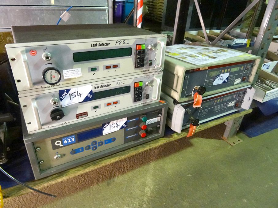 2x Furness Controls 290 leak detectors, Furness Co...