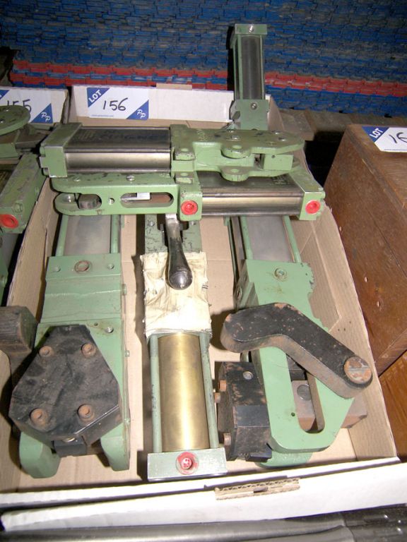 Qty Harcross pneumatic toggle clamps as lotted - E...