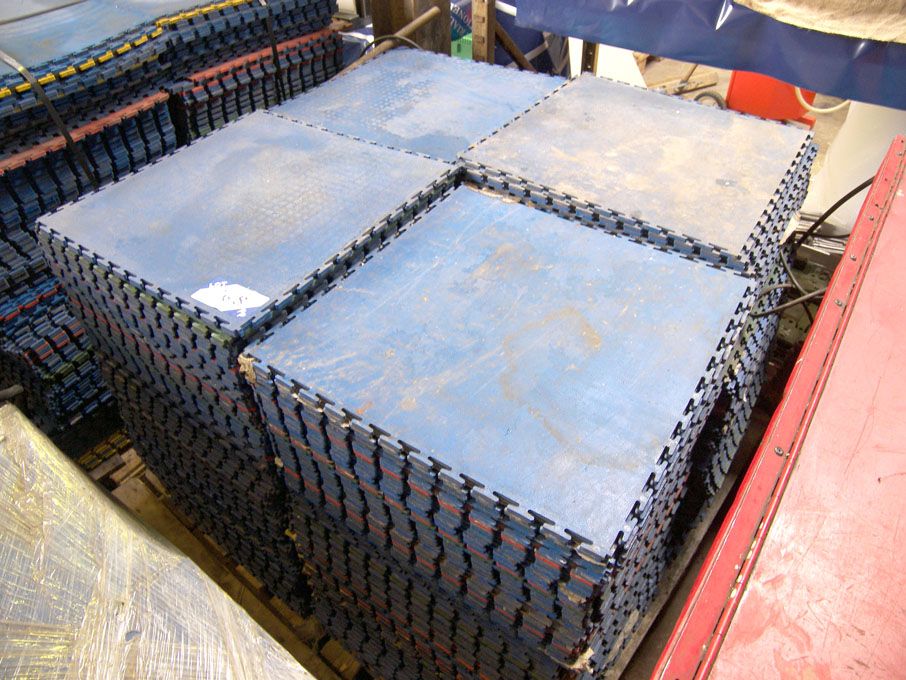 11x6m approx interlocking rubber mats, 500x500mm a...
