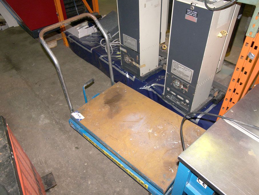 Advance Handling 200kg cap mobile platform trolley...