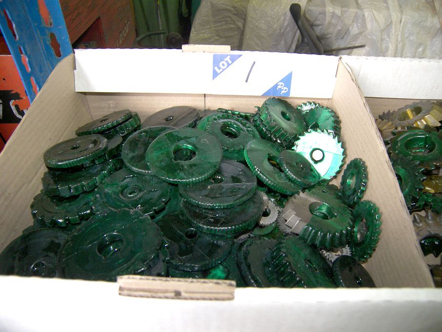 Qty HSS milling cutters to 75mm approx (unused) -...