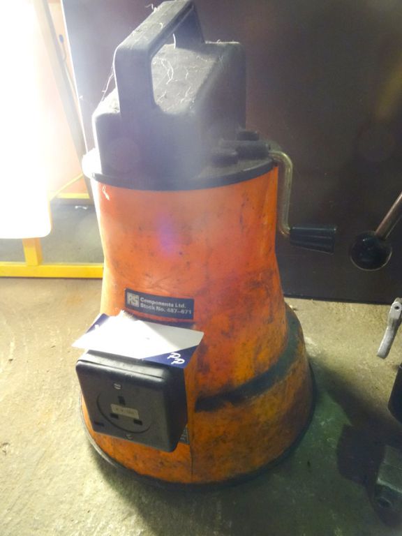Black & Decker portable grinder - lot located at:...