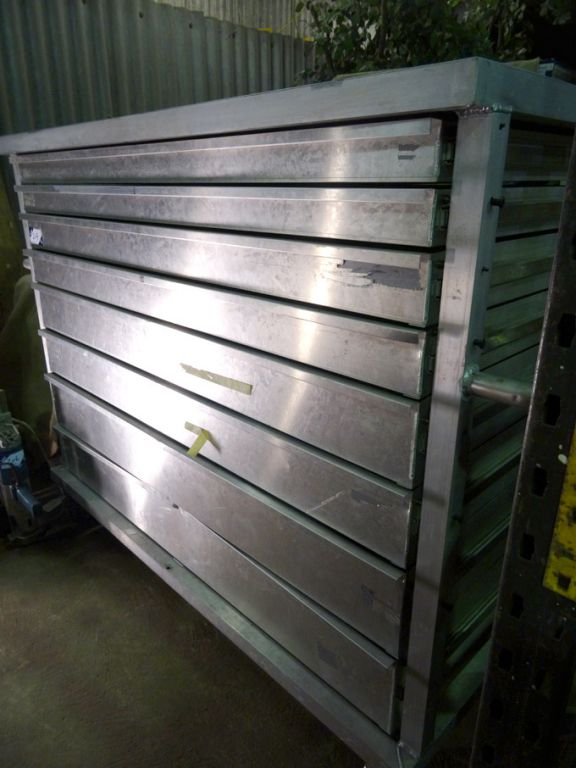 Metal 8 drawer mobile storage cabinet, 1750x850x15...