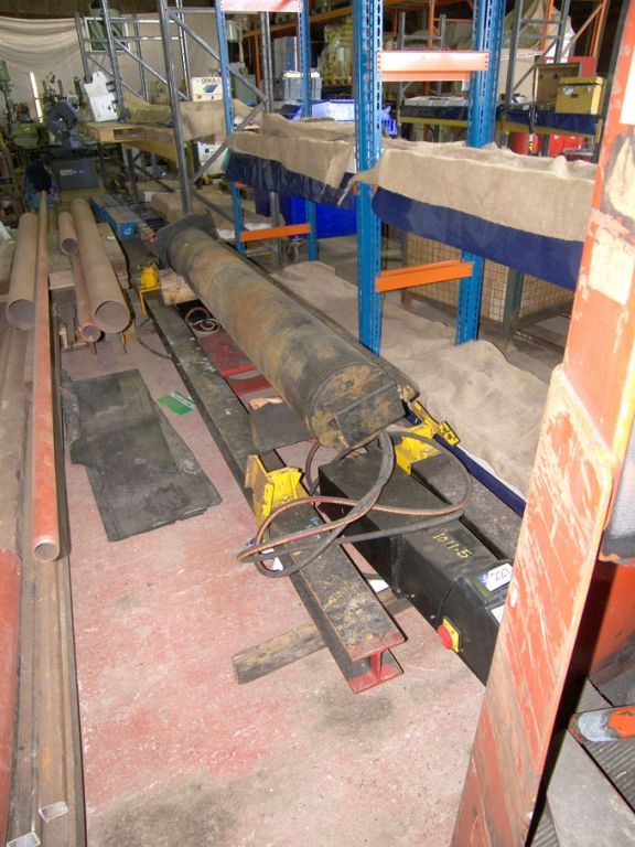 Stenhoj hydraulic floor jack, 5000kg capacity with...
